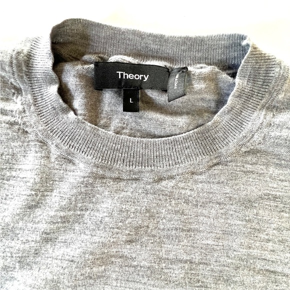Merino wool sweater - Picture 3 of 5